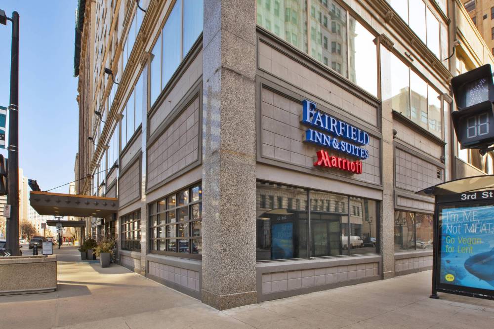 Fairfield Inn And Suites By Marriott Milwaukee Downtown 5