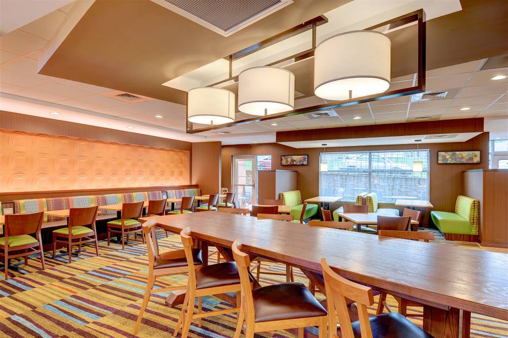 Fairfield Inn And Suites By Marriott Nashville Metrocenter 10