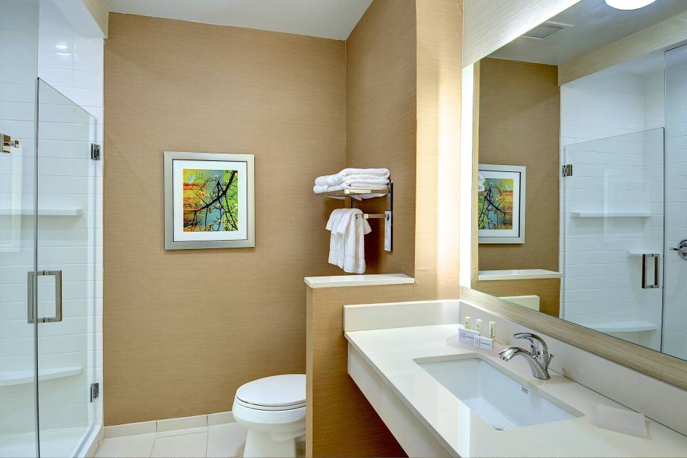 King Guest Bathroom