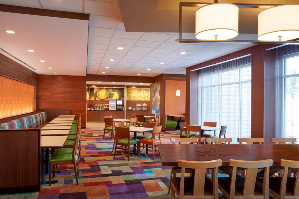 Fairfield Inn And Suites By Marriott Niagara Falls 9