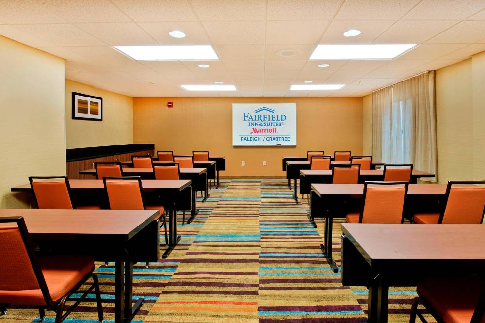 Fairfield Inn And Suites By Marriott Raleigh Crabtree Valley 10