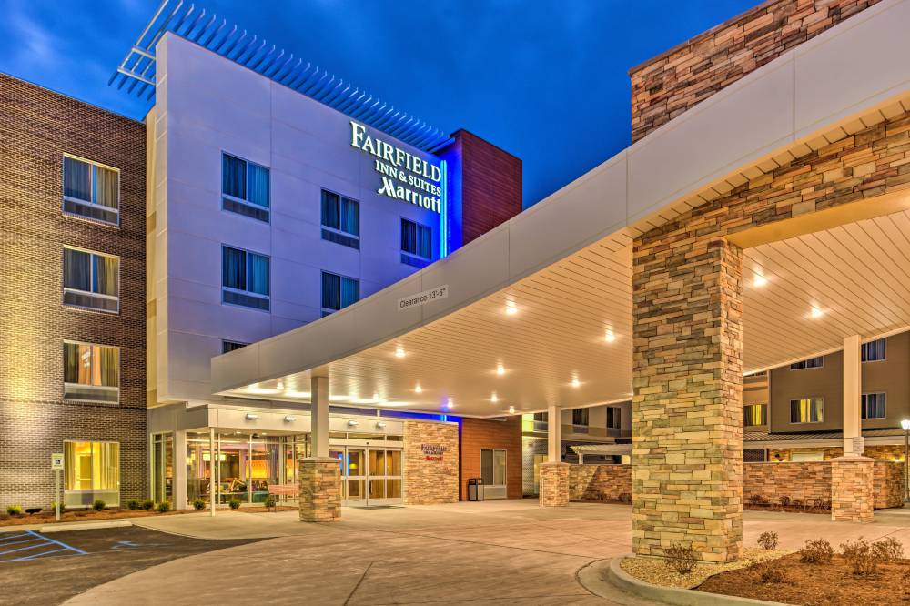 Fairfield Inn And Suites By Marriott St Louis Westport 2