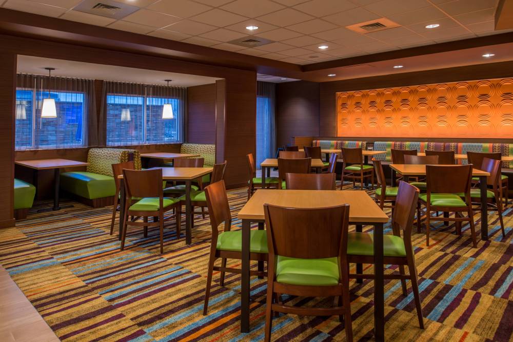 Fairfield Inn And Suites By Marriott St Louis Westport 8