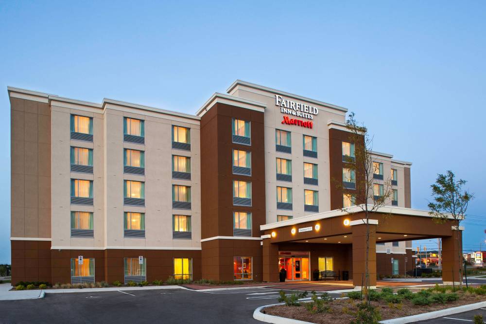 Fairfield Inn And Suites By Marriott Toronto Mississauga 3