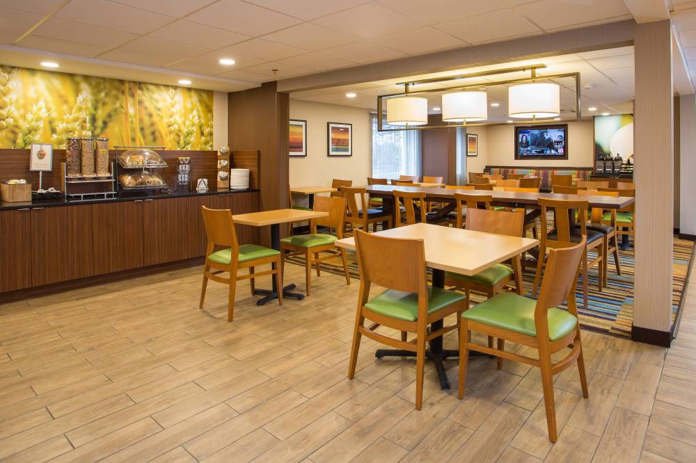 Fairfield Inn By Marriott Boston Dedham 10