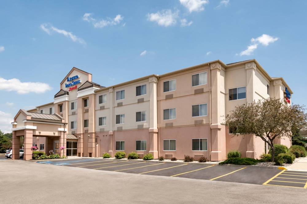 Fairfield Inn & Suites By Marriott Toledo Maumee 5