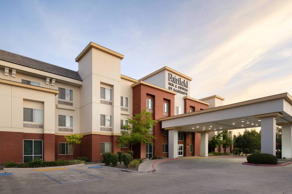 Fairfield Inn & Suites By Marriott Visalia Tulare 3