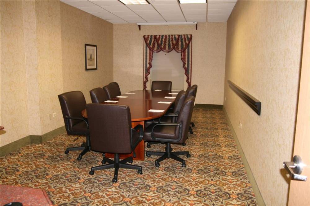 Hampton Inn & Suites Bolingbrook 2