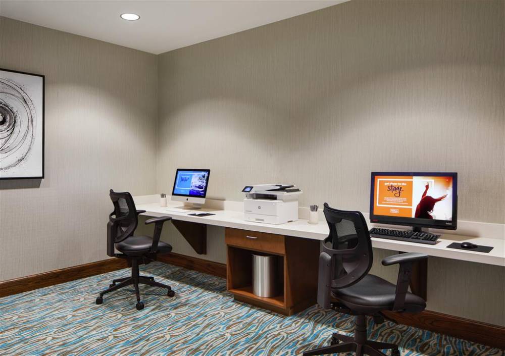 Hampton Inn & Suites Chicago/waukeg 4