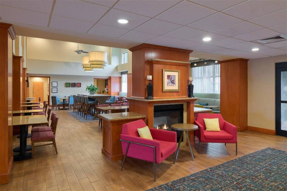 Hampton Inn & Suites Providence/smithfield 3