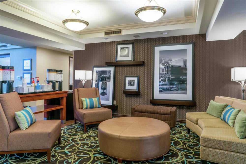 Hampton Inn & Suites Valley Forge-oaks 3