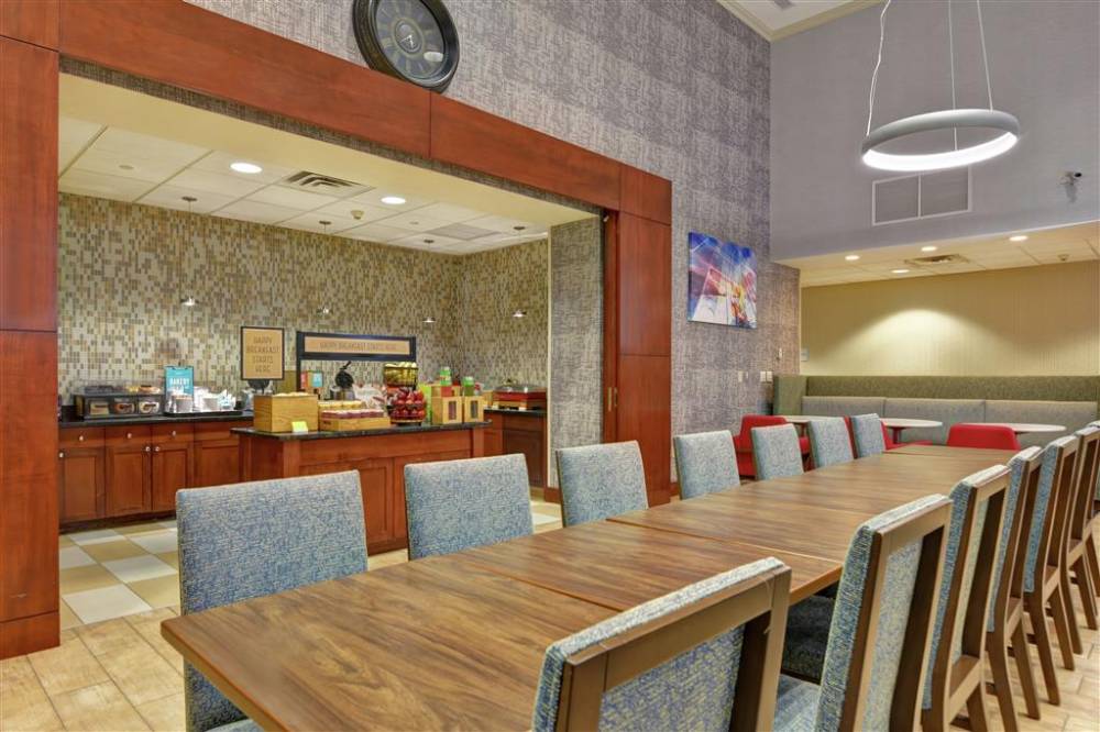 Hampton Inn And Suites Newark-harrison-riverwalk 7