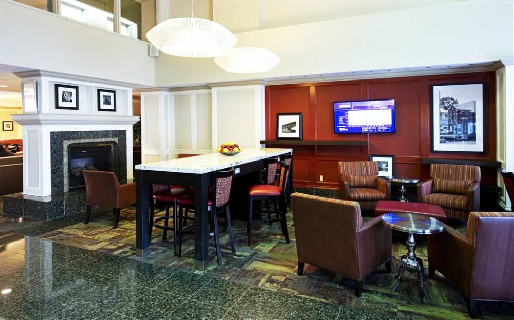 Hampton Inn By Hilton Ottawa 3