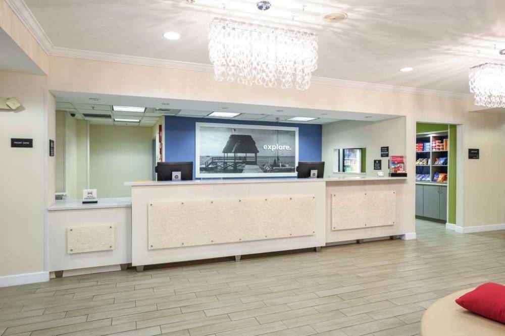 Hampton Inn Jacksonville East Regency Square 4