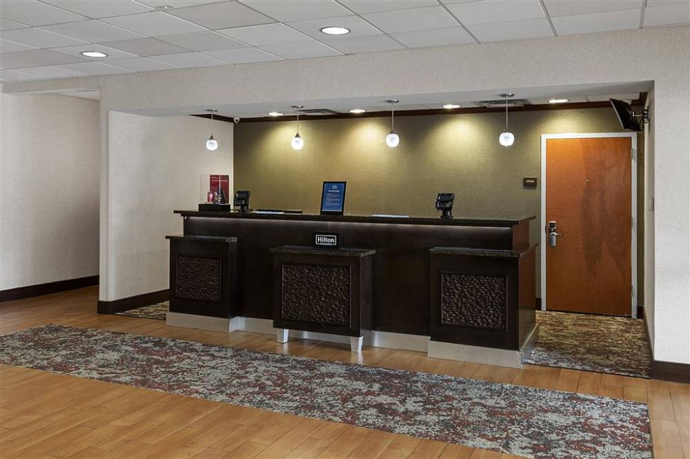 Hampton Inn Nanuet 2