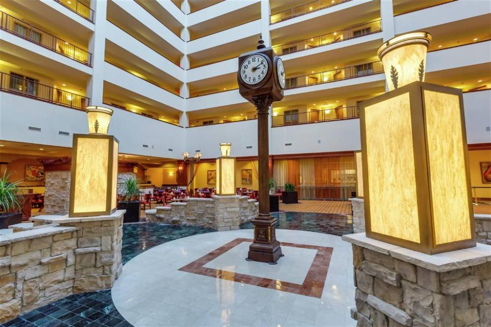 Hilton Charlotte Airport 3