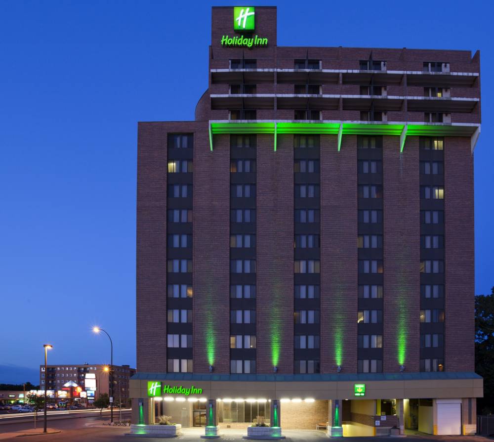 Beautiful Evening View of the Hotel Exterior