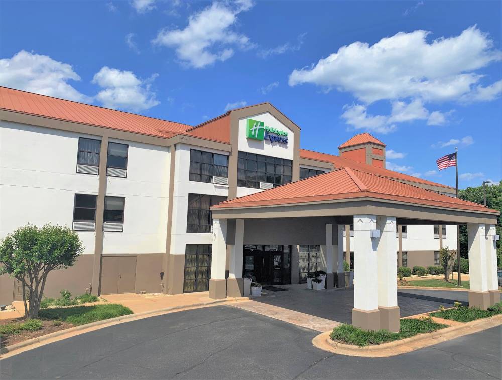 Holiday Inn Exp Hillsborough 2