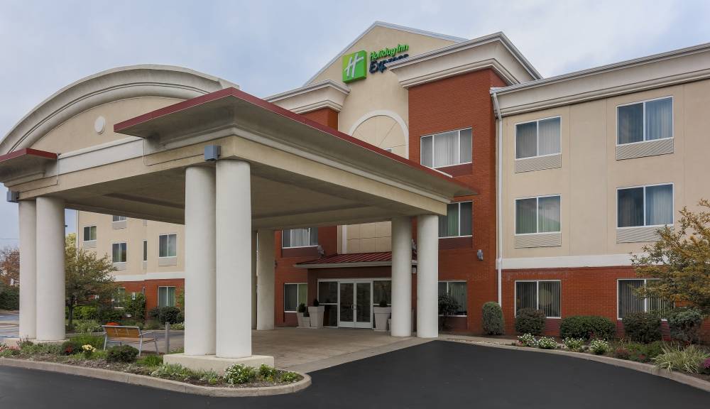 Holiday Inn Exp Irondequoit 3