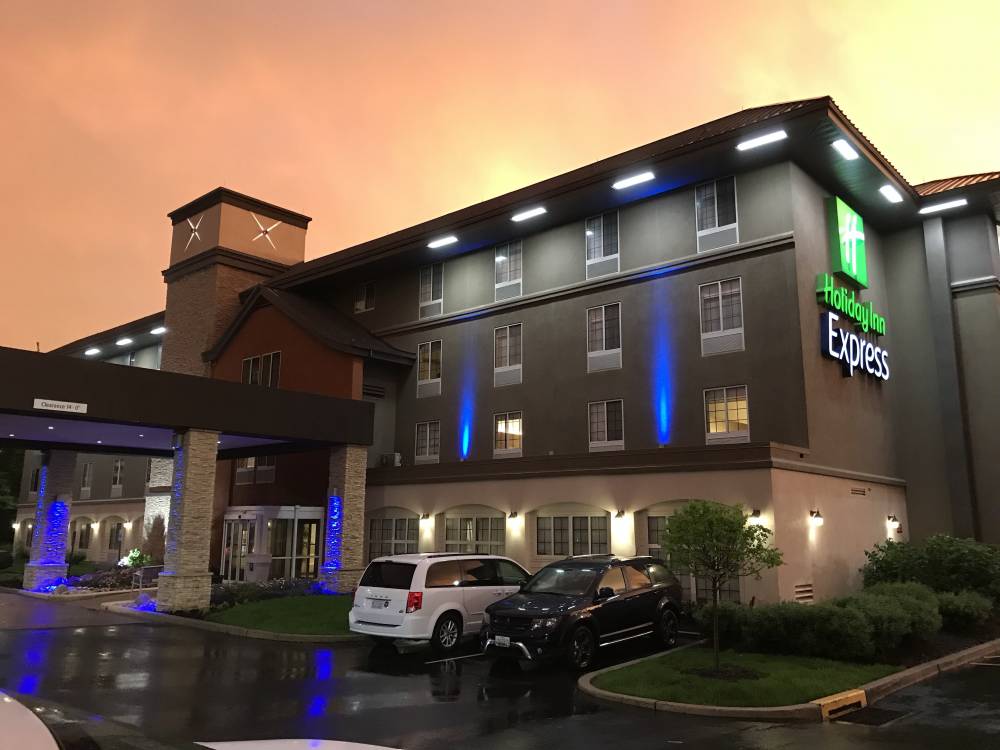 Holiday Inn Exp Langhorne 6