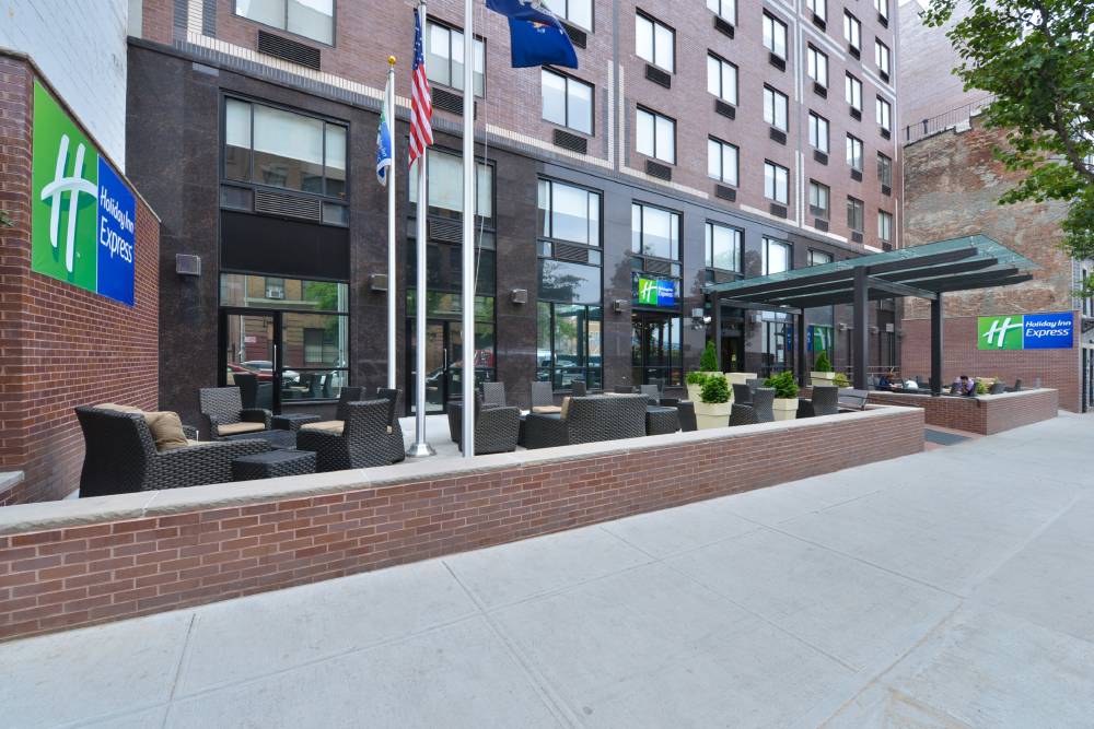 Holiday Inn Exp Midtown West 4