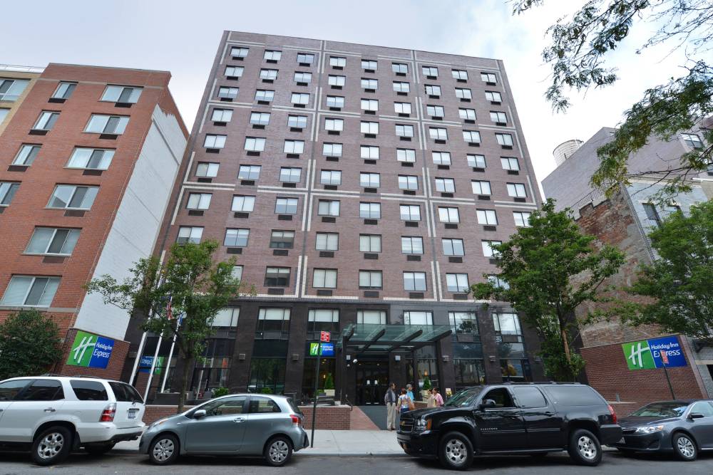 Holiday Inn Exp Midtown West 5