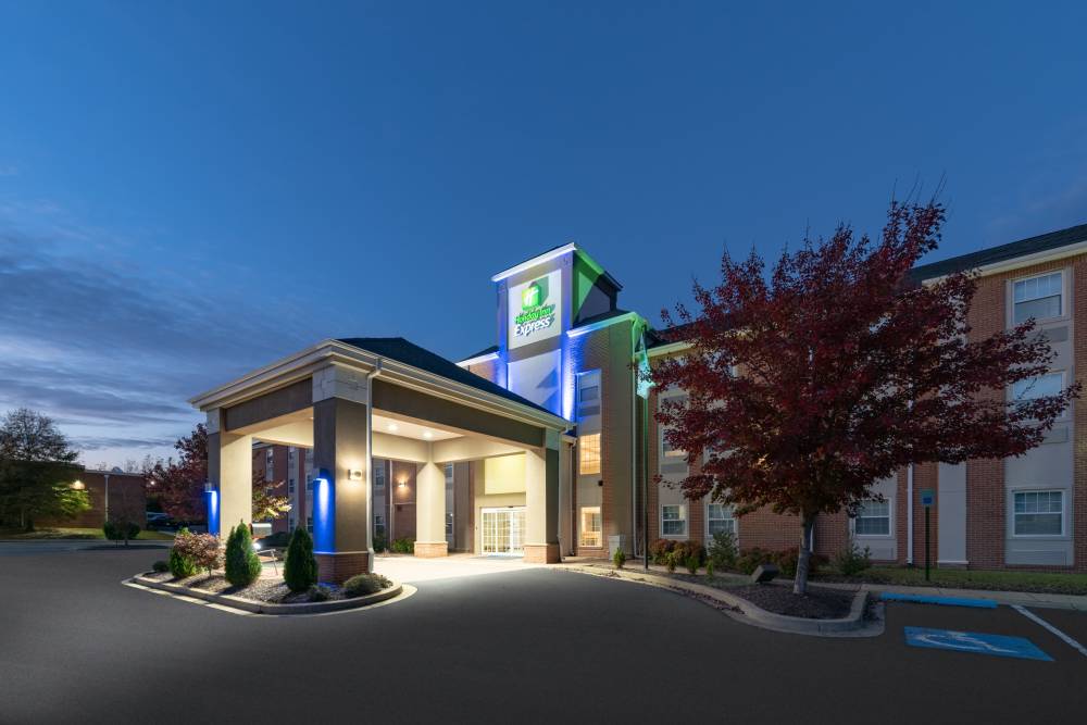 Holiday Inn Exp Prince Fredrck 7