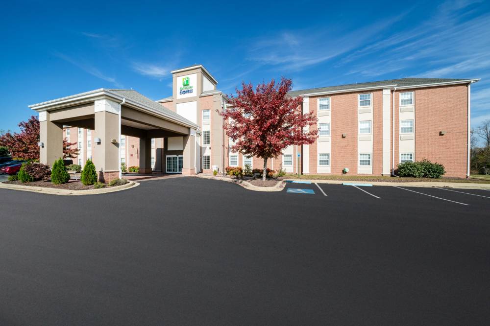 Holiday Inn Exp Prince Fredrck 6