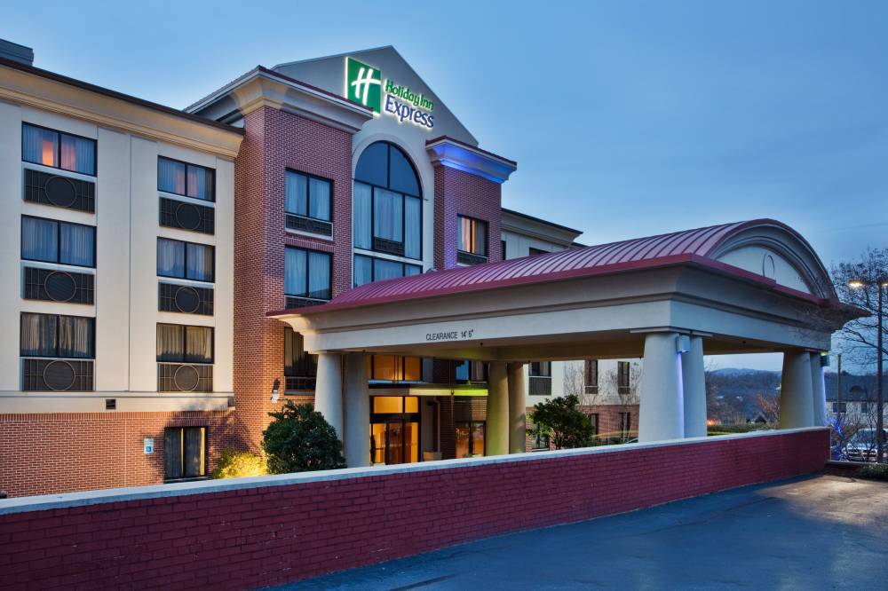 Holiday Inn Exp Ste Downtown 9