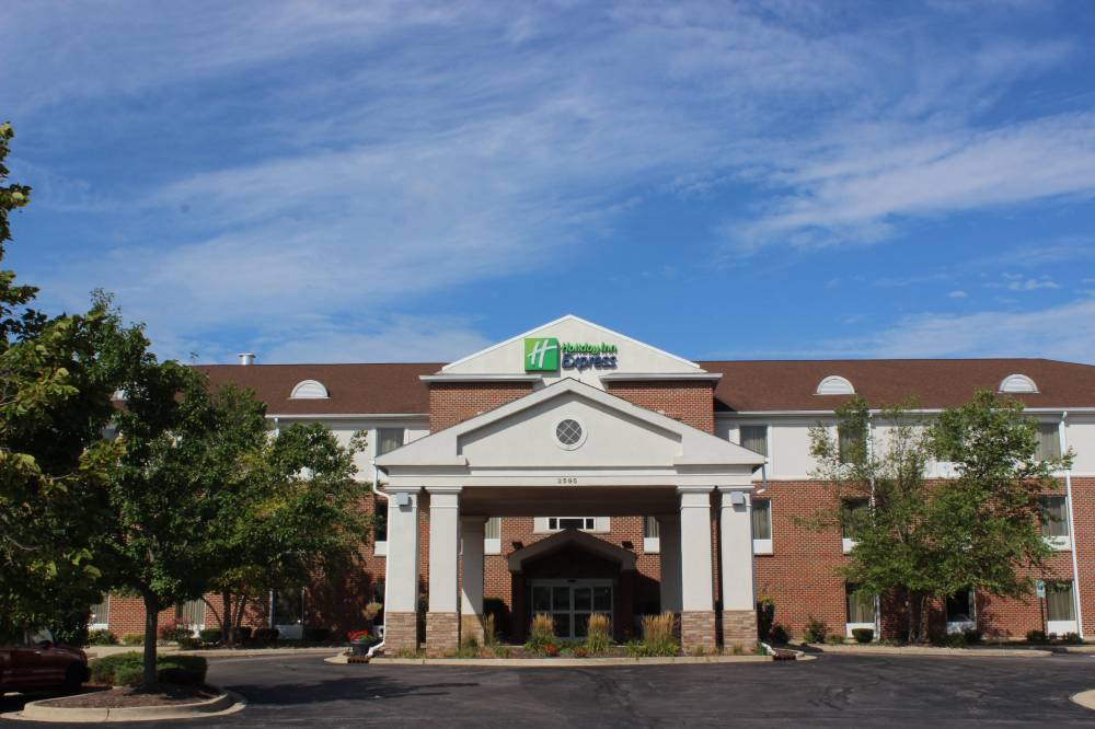 Holiday Inn Exp Stes Algonquin 5