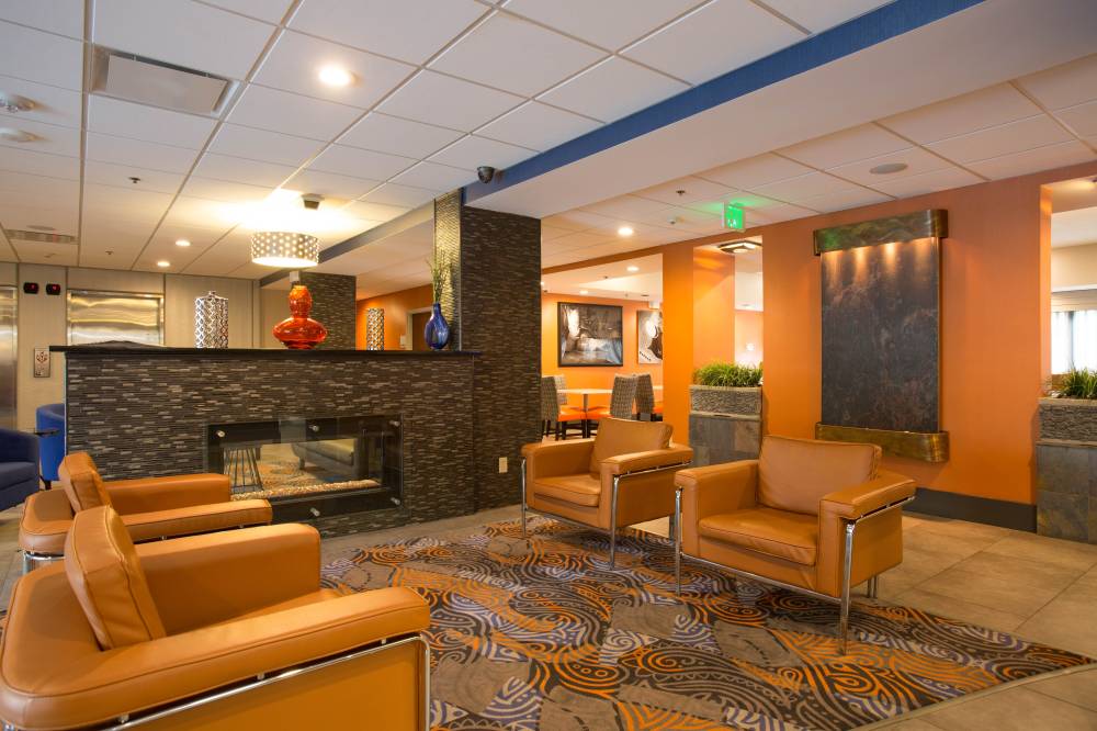 Holiday Inn Exp Stes Antioch 3