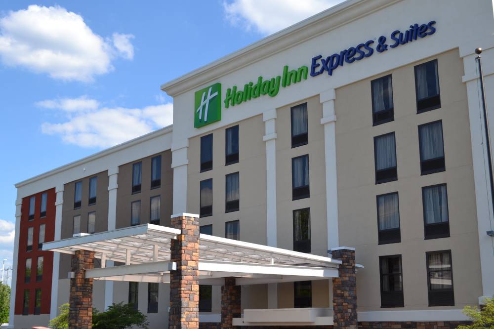 Holiday Inn Exp Stes Antioch 6