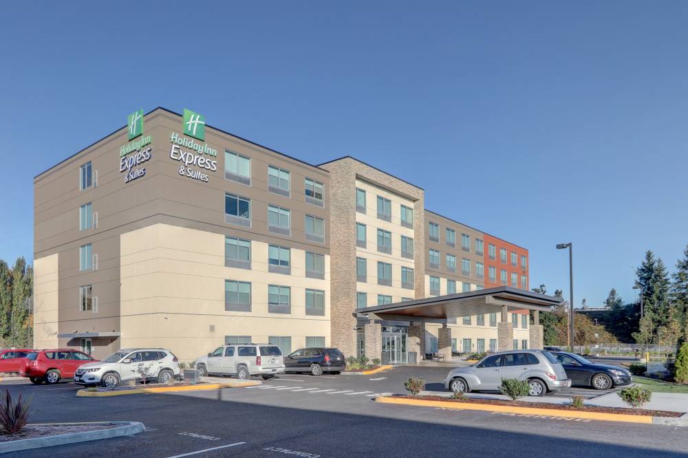 Holiday Inn Exp Stes Auburn Downtown 6