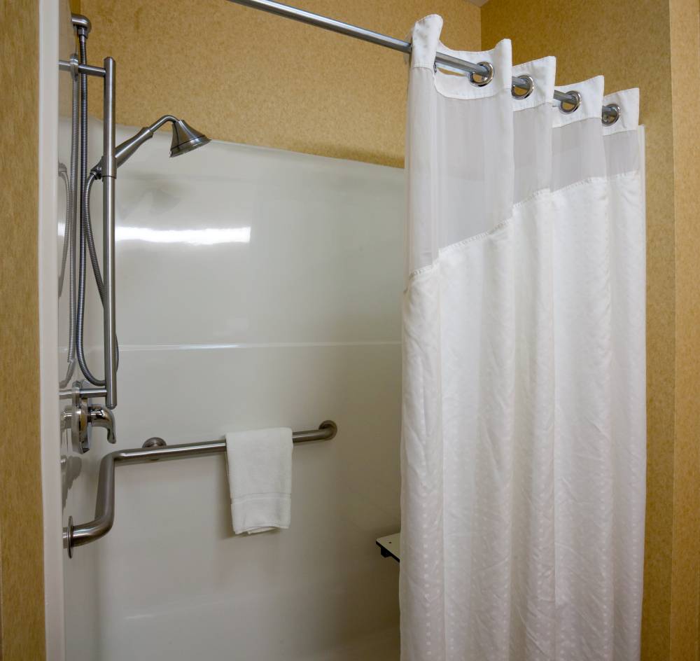 Wheel Chair Accessible Guest Bathroom