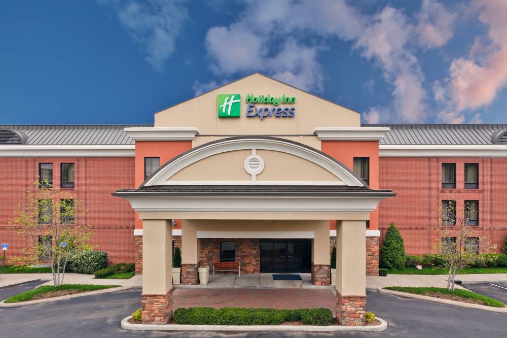 Holiday Inn Exp Stes Brentwood 3