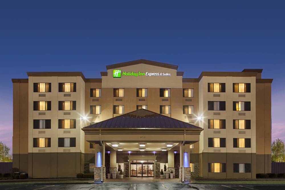 Holiday Inn Exp Stes Coralville 3