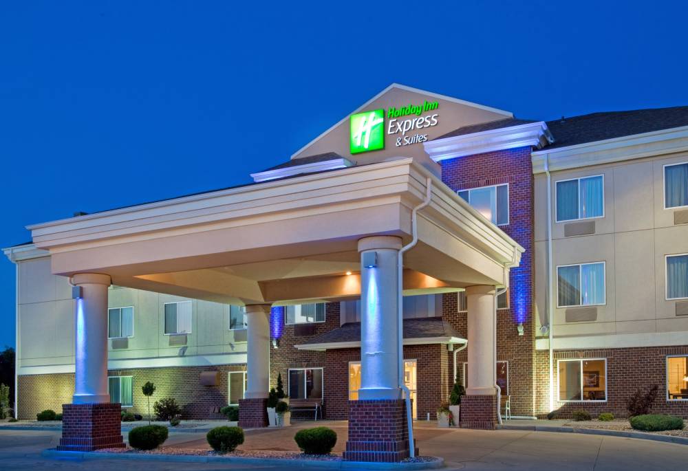 Dickinson North Dakota Hotel - Holiday Inn Express