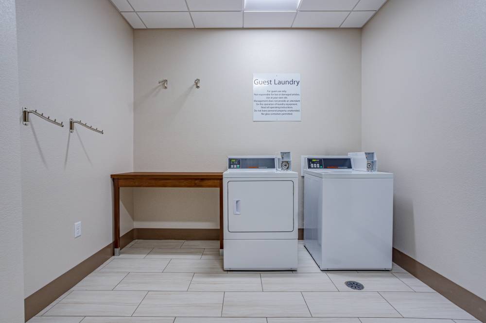 Guest Laundry Room 