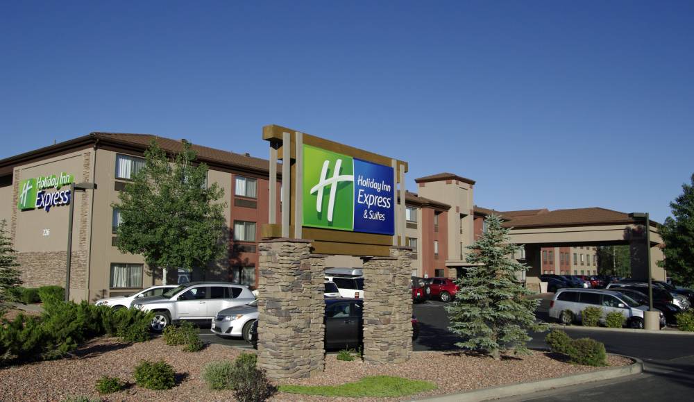 Welcome to the Holiday Inn Express  - 1 mile from 