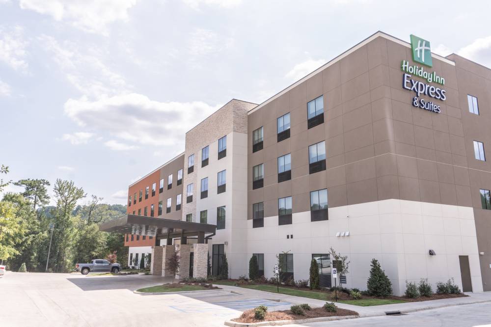 Holiday Inn Exp Stes Homewood 3