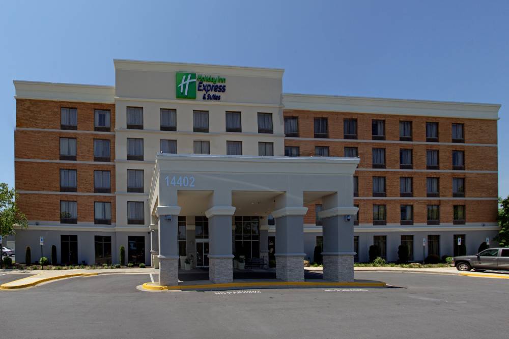 Holiday Inn Exp Stes Laurel 6