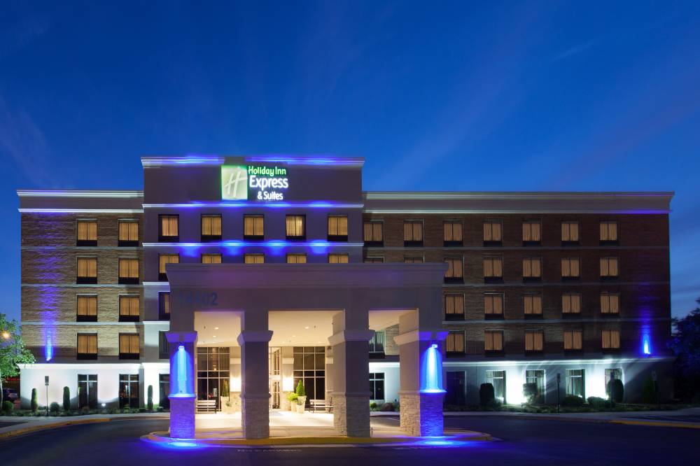 Holiday Inn Exp Stes Laurel 4