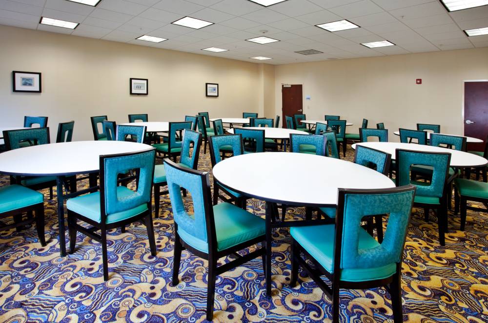 Holiday Inn Exp Stes Ocoee Eas 2