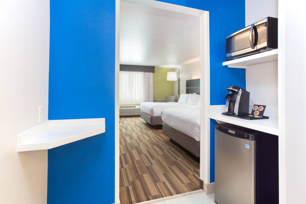 New hotel offers Microwaves, Keurig Coffee Makers,