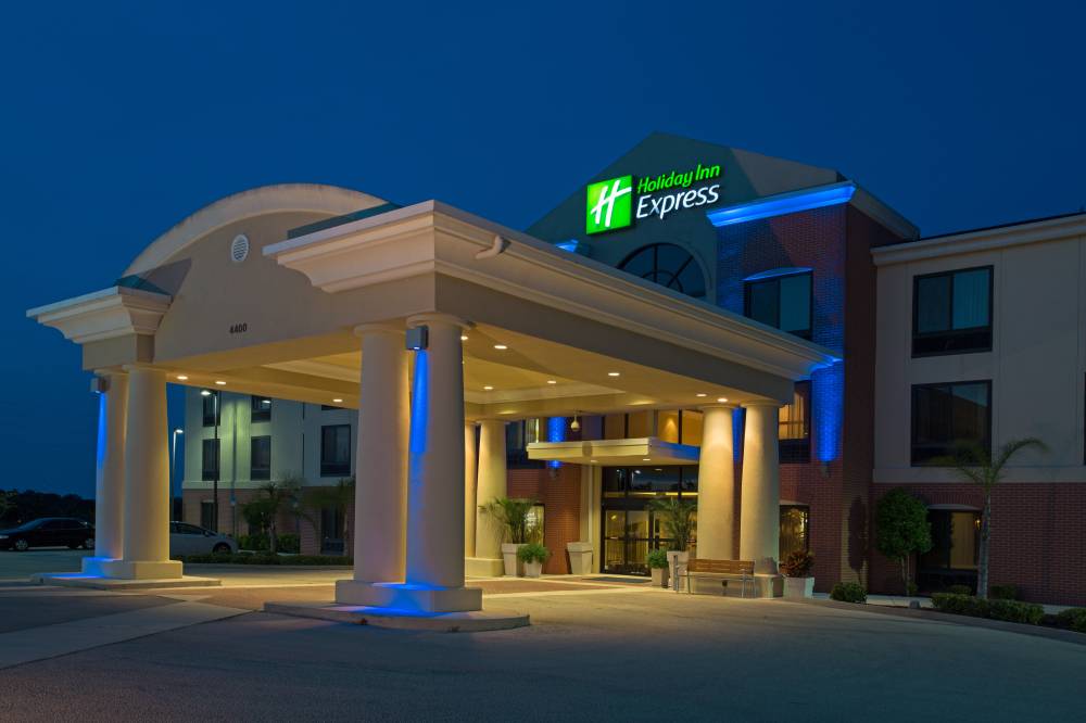 Holiday Inn Exp Stes Sebring 3