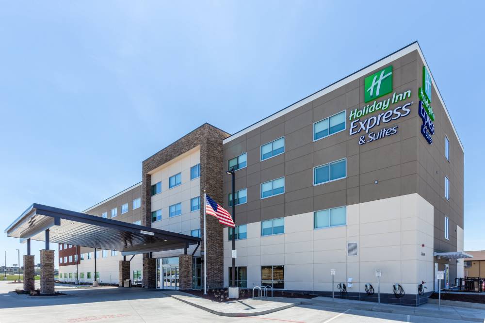 Holiday Inn Exp Stes Springfield North 8