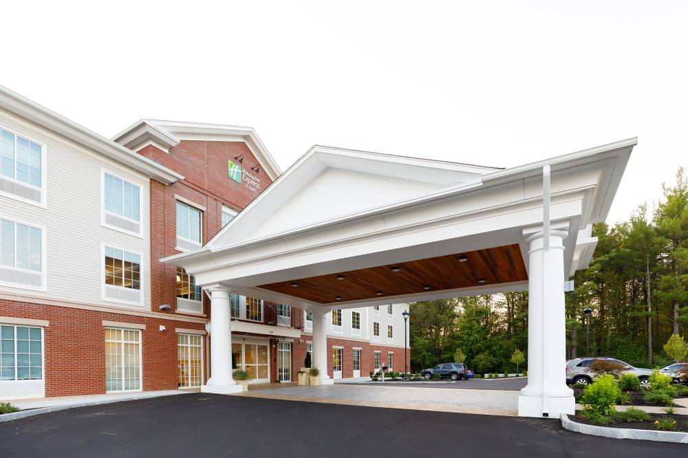 Holiday Inn Exp Stes Sturbridge 9