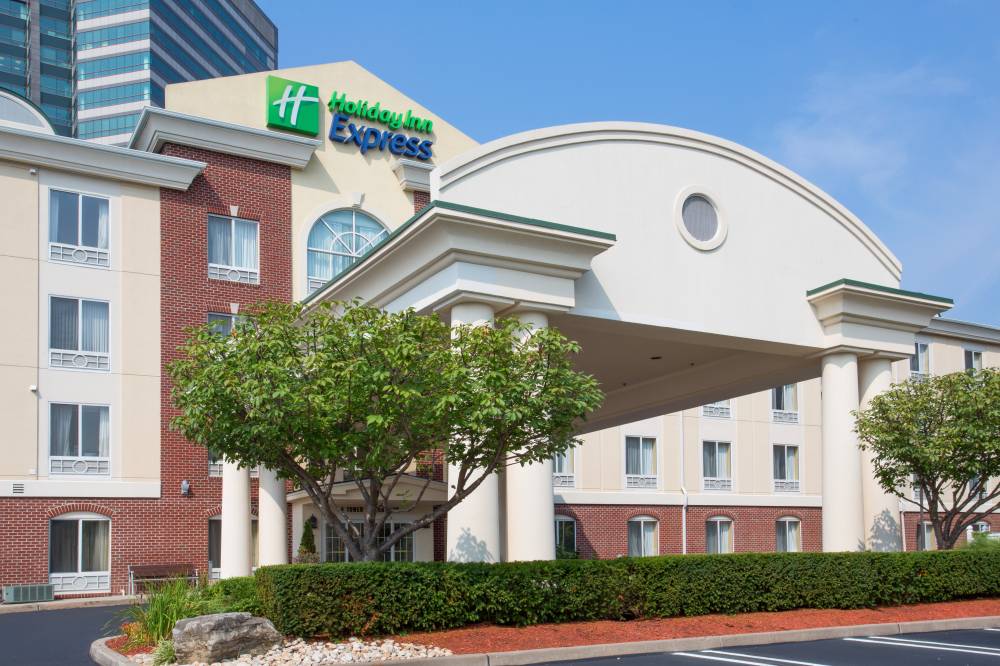 Holiday Inn Exp Stes Town Cen 5