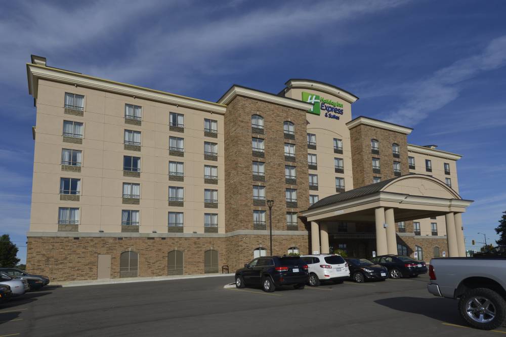 Holiday Inn Exp Stes Waterloo 13