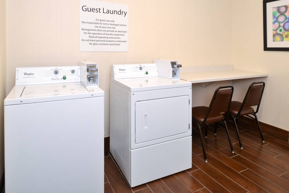 Guest Laundry less than a mile from CHI Health Lak